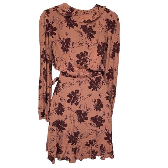 NWT Wrap Dress Small  Pink Floral by Lavender Brown Rayon - Picture 2 of 10